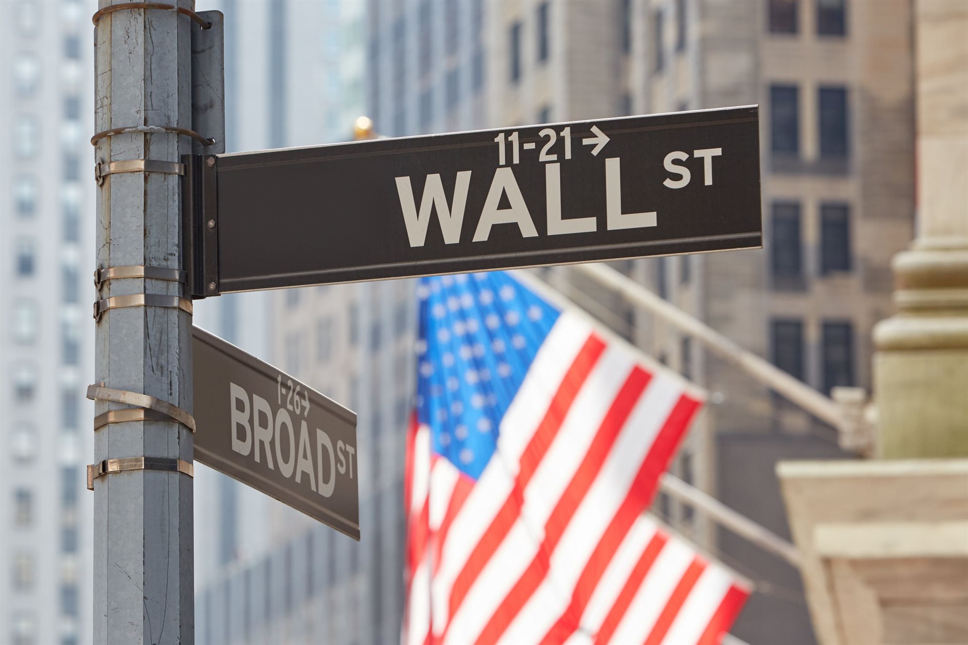 Teknoloji hisselerindeki satışlar New York borsasını aşağı çekti
