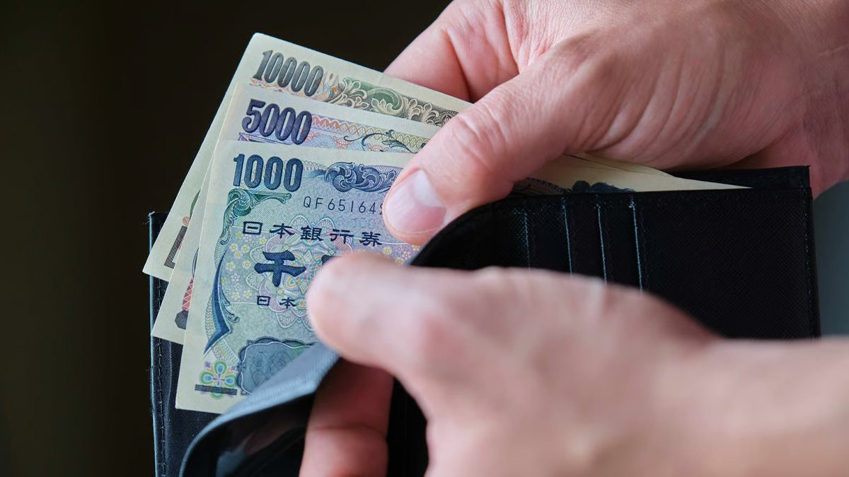 Japonya'da ekonomik beklentiler güçlendi: Mevcut faaliyetler geriledi