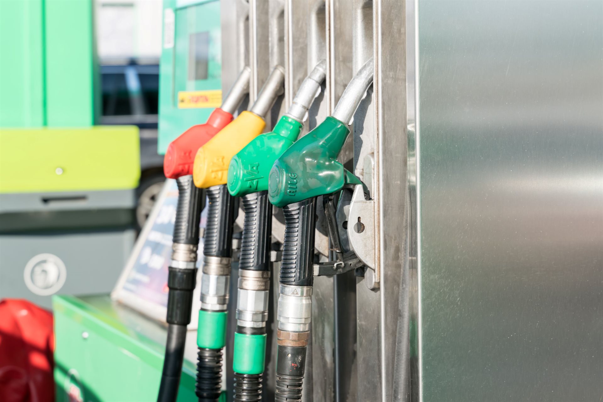 AB'den motorin fiyatları için uyarı: Yüksek fiyatlar 2027'de de sürebilir