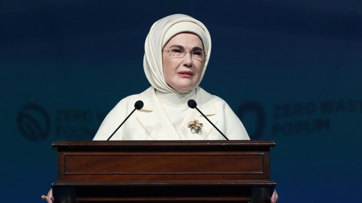 Emine Erdoğan’dan 29 Ekim mesajı: Cumhuriyetin 103. yılı kutlu olsun