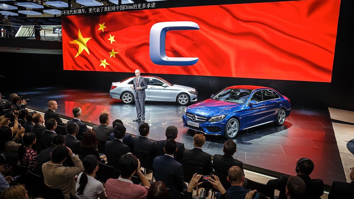Mercedes Çin'de zorlanıyor: Satışlar yüzde 31 düştü