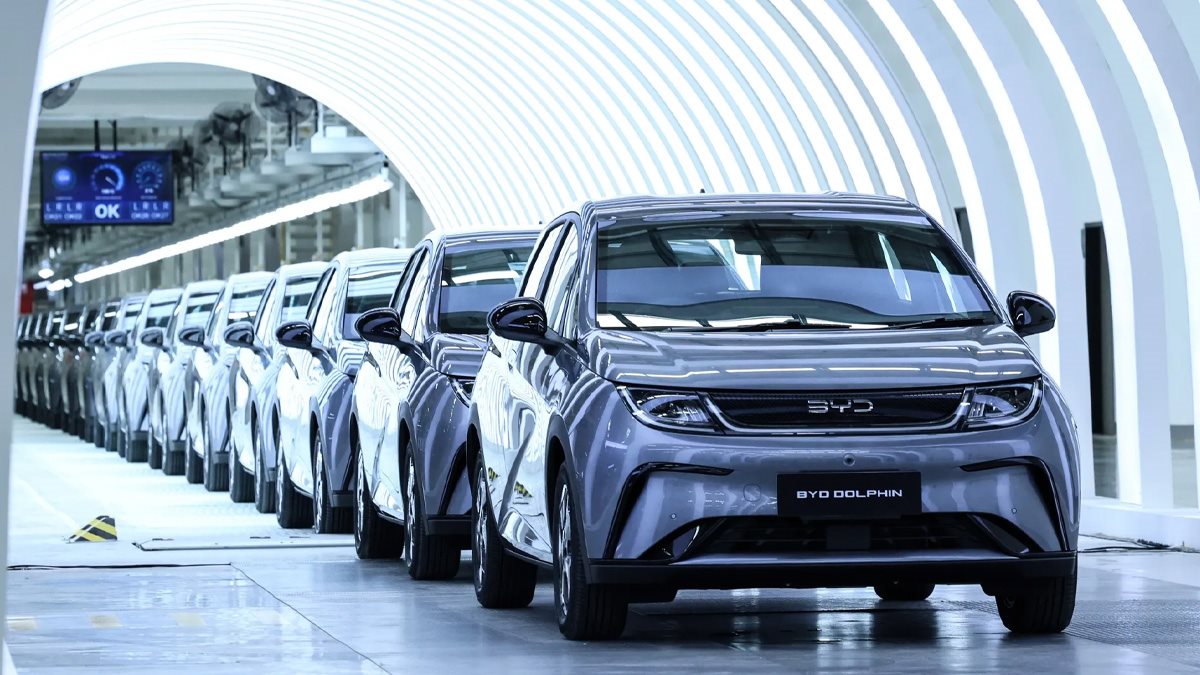 Elektrikli araç satışları hızla artıyor: 2030 için dikkat çeken tahmin