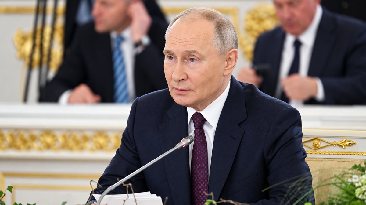 Putin'den Batı'ya suçlama: Afrika'yı yeniden borçlandırıyorlar