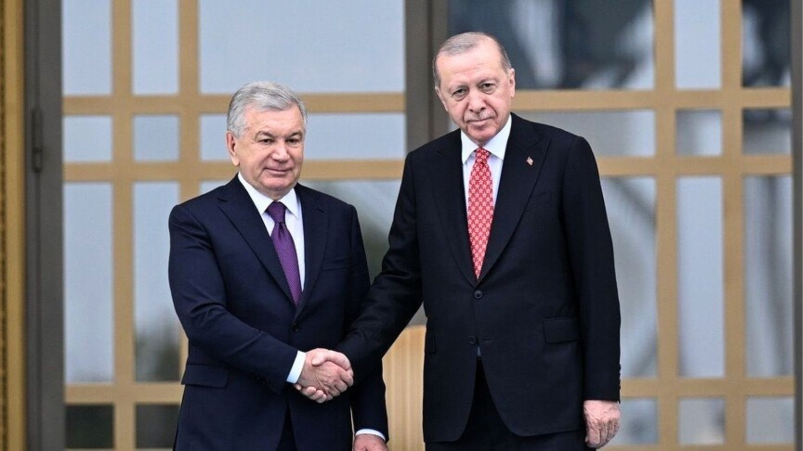 Cumhurbaşkanı Erdoğan, Özbekistan Cumhurbaşkanı Mirziyoyev ile görüştü