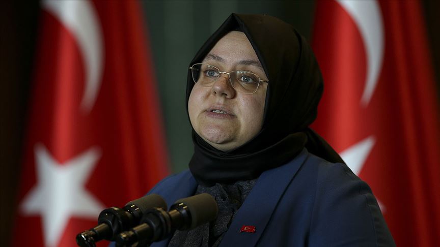 BAKAN SELÇUK: 8 BİN 920 İLAÇ İÇİN YILDA 40 MİLYAR TL'Yİ AŞKIN KAYNAK AYIRIYORUZ