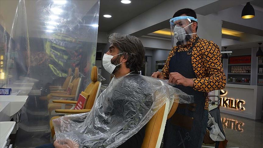 BERBER, KUAFÖR VE GÜZELLİK SALONLARI YENİDEN FAALİYETE GEÇTİ