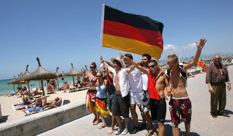 Almanya'da seyahat uyarılarının turizmcilere maliyeti 10,8 milyar euro olarak hesaplandı