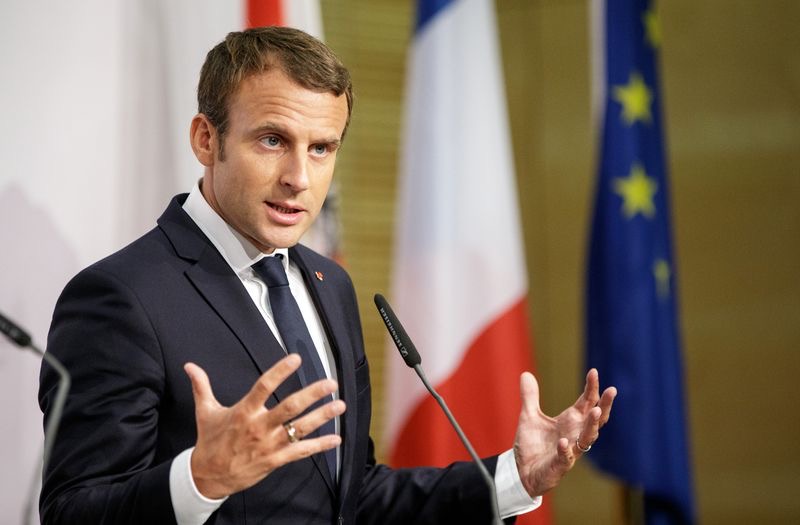 Macron: Avrupa'nın ABD ve Çin'e daha az bağımlı olmaya ihtiyacı var