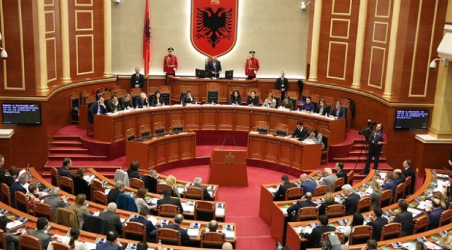 ARNAVUTLUK MECLİSİ, TÜRKİYE İLE ASKERİ İŞ BİRLİĞİ ANLAŞMASINI ONAYLADI