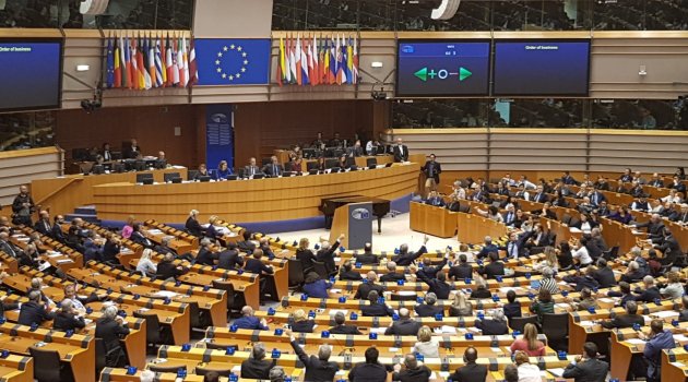 TÜRKİYE-YUNANİSTAN SINIRI AP'NİN GÜNDEMİNDE: GÖÇMENLERİN TÜRKİYE'YE DÖNÜŞLERİNİ HIZLANDIRACAĞIZ