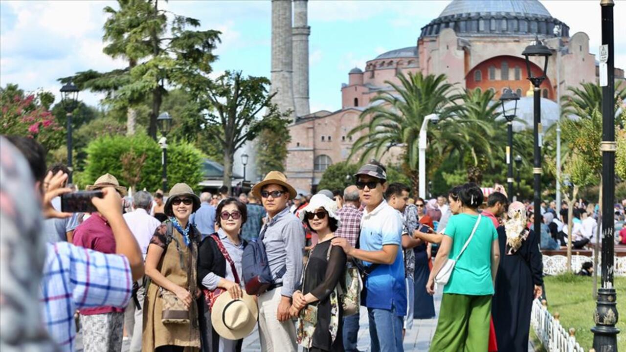 İSTANBUL’A GELEN TURİST SAYISI AĞUSTOS'TA AZALDI