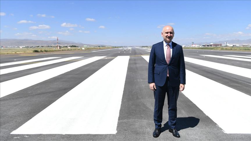ULAŞTIRMA VE ALTYAPI BAKANI KARAİSMAİLOĞLU: 48 ÜLKEYLE UÇUŞ TRAFİĞİMİZİ SÜRDÜRÜYORUZ