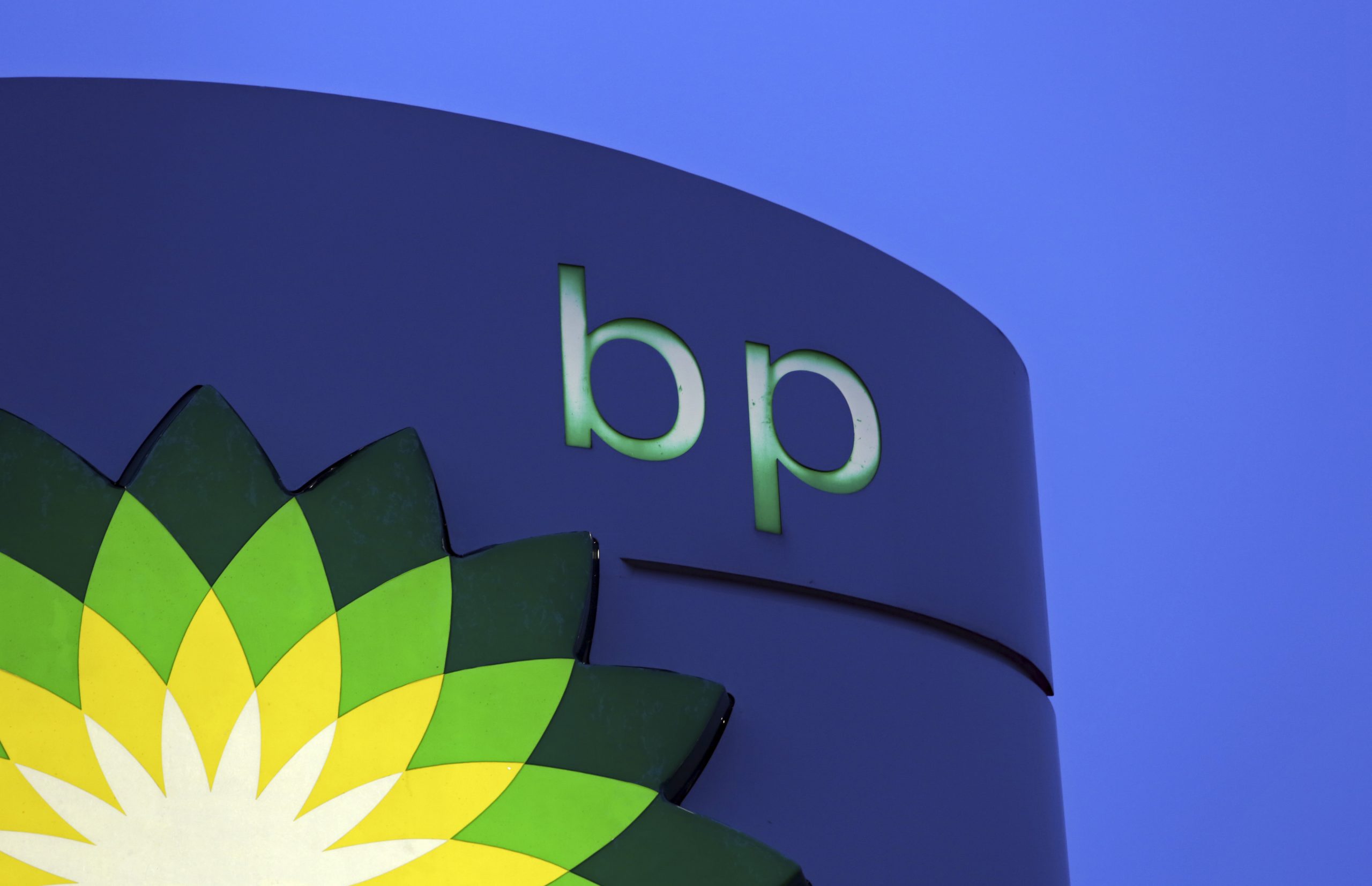 BP BEKLENTİLERİN AKSİNE 3'NCÜ ÇEYREKTE KAR ELDE ETTİ