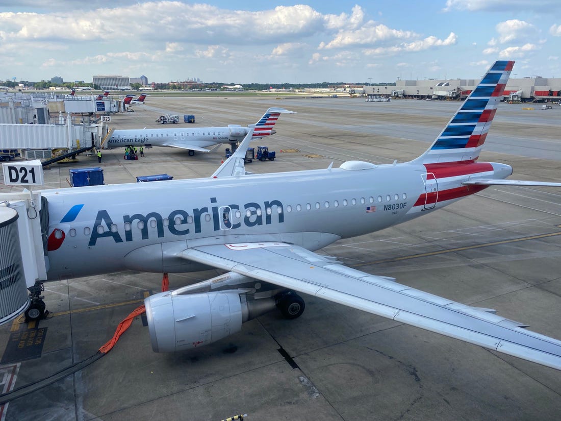 American Airlines, seyahatlerdeki güçlü artışa işaret ederek kar tahminini yükseltti