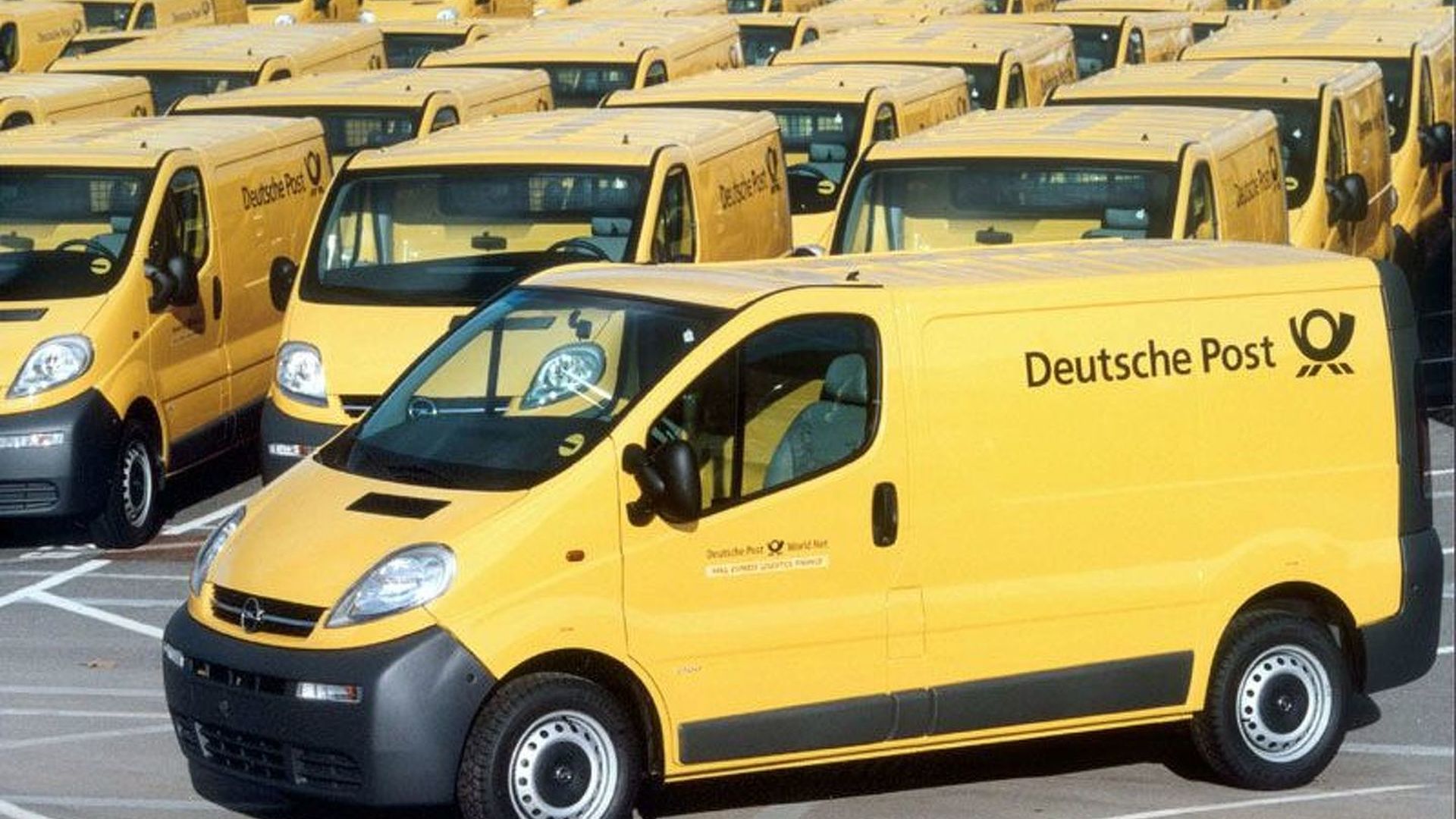 DEUTSCHE POST KOVİD-19 AŞISININ DAĞITIMINI YAPMAYA HAZIR