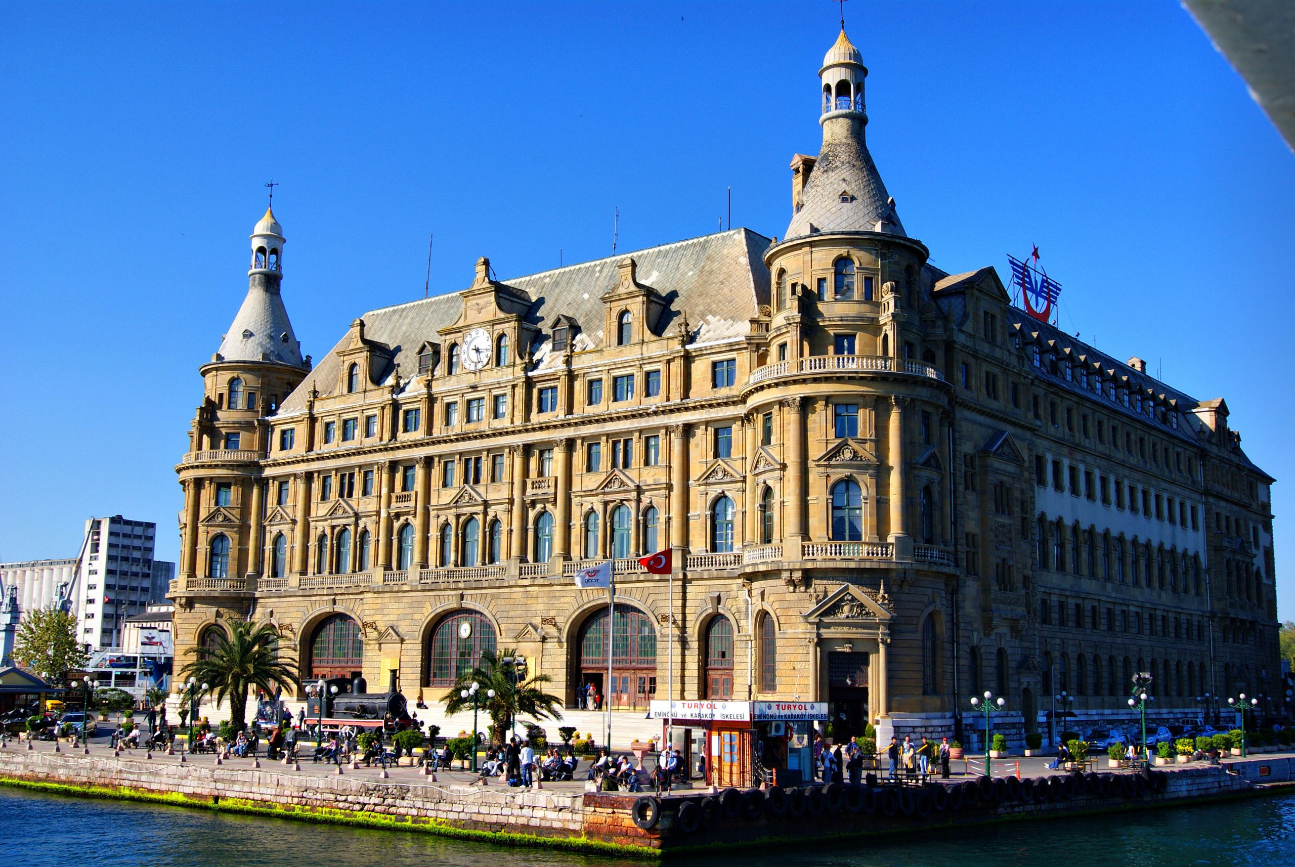 KARAİSMAİLOĞLU: HAYDARPAŞA GARI RESTORASYON ÇALIŞMALARINDA SON GELİNDİ