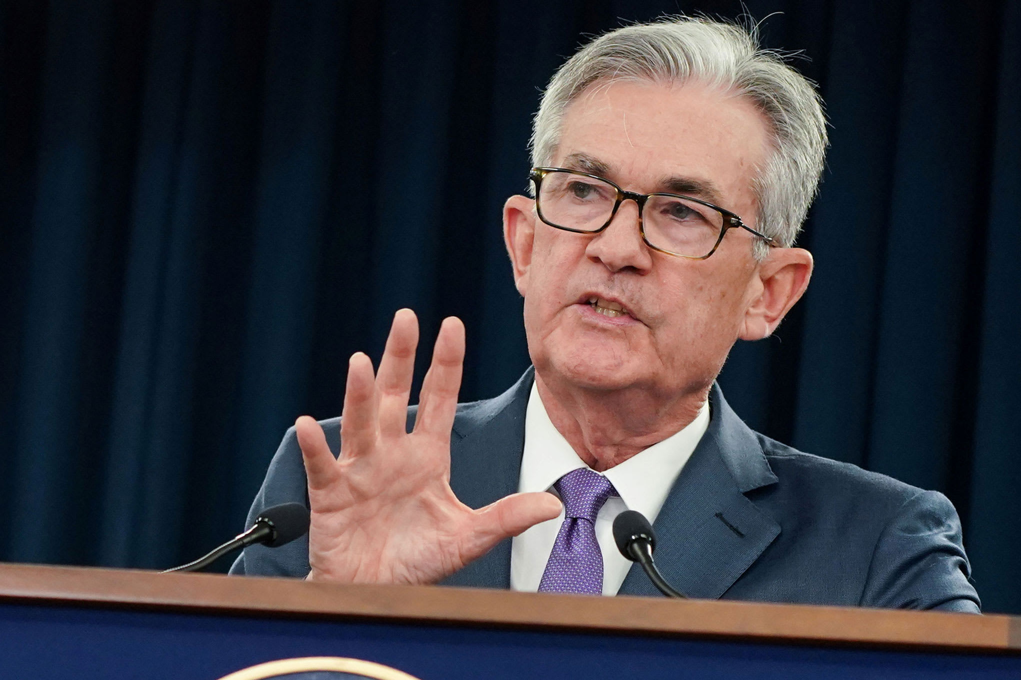Fed Başkanı Powell’dan enflasyon ve faiz dengesi uyarısı