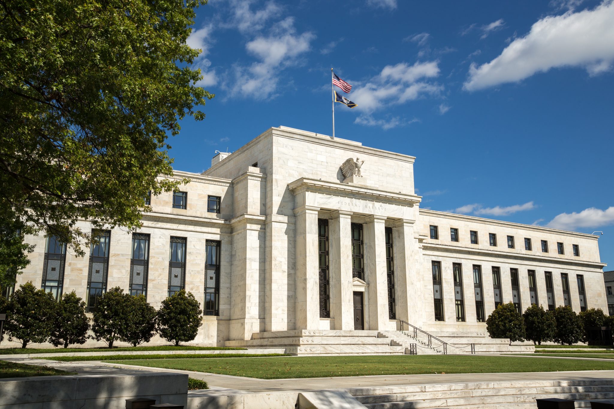 Fed'in 2024'te faiz indirimlerine başlayabileceği beklentileri tahvil faizlerindeki düşüşü hızlandırdı
