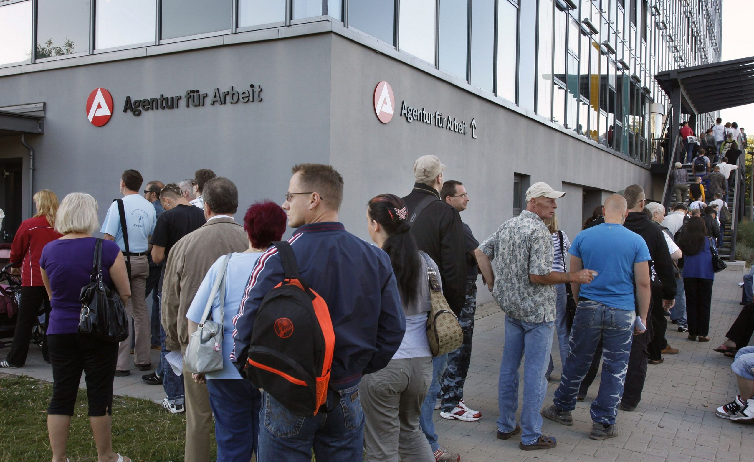 Almanya'da işsizlik eylülde 3 milyonun altına indi