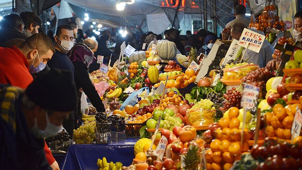 İTO: İstanbul'da şubatta perakende fiyatlar aylık %4,44, yıllık %55,32