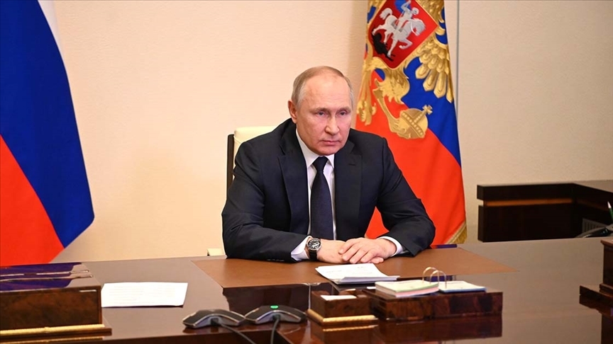 Putin, Fransa Cumhurbaşkanı Macron’un Avrupa savunmasıyla ilgili çıkışlarına tepki gösterdi