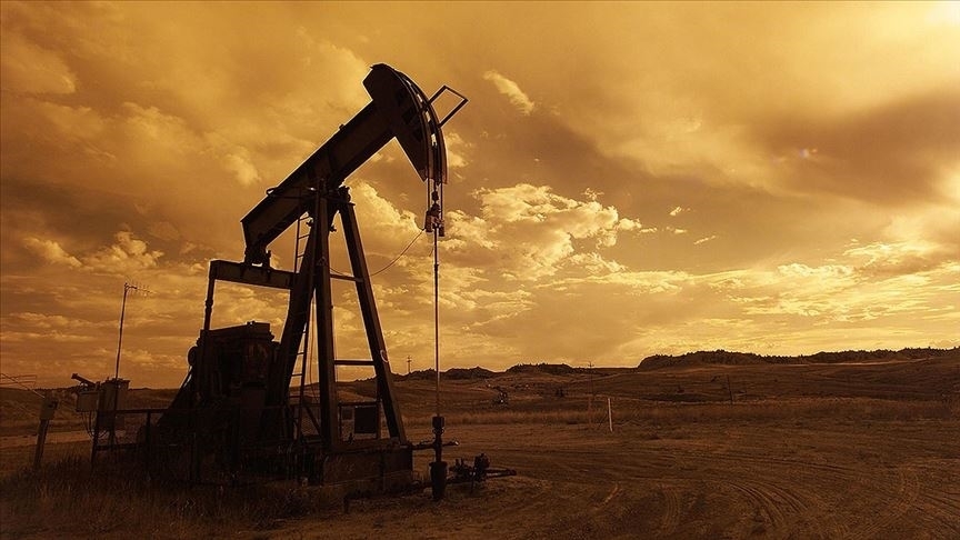 OPEC+'ın üretim kesintilerini derinleştirme kararına rağmen petrol fiyatları düşüyor
