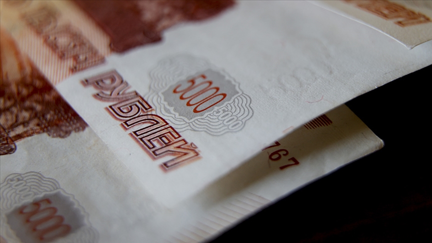 Rus ekonomisi ilk çeyrekte yüzde 2,2 daraldı