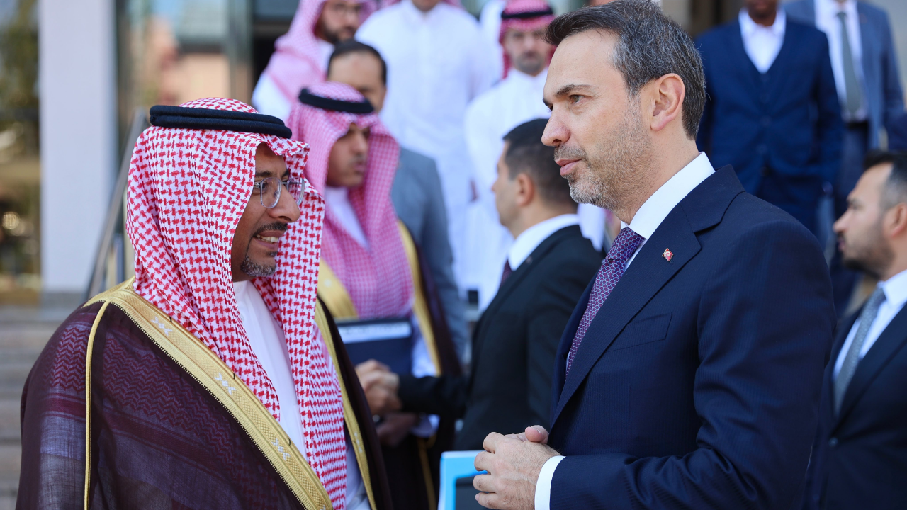 Bakan Bayraktar, Suudi Arabistan ile madencilik alanında işbirliği anlaşması imzaladıklarını duyurdu