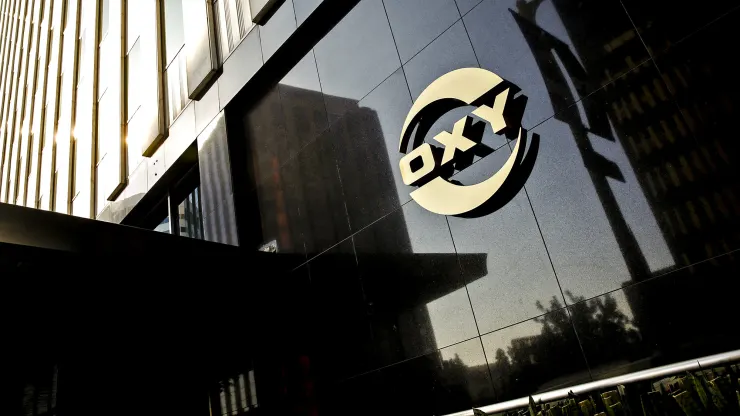 Occidental Petroleum (OXY), CrownRock'u 12 milyar dolarlık bir anlaşma ile satın alacak