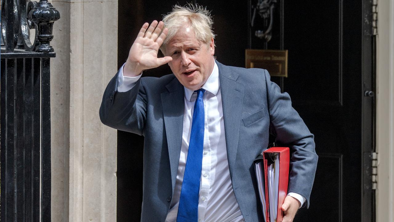 Boris Johnson, "Eat Out to Help Out" toplantılarına hiçbir bilim insanının katılmadığını söylüyor