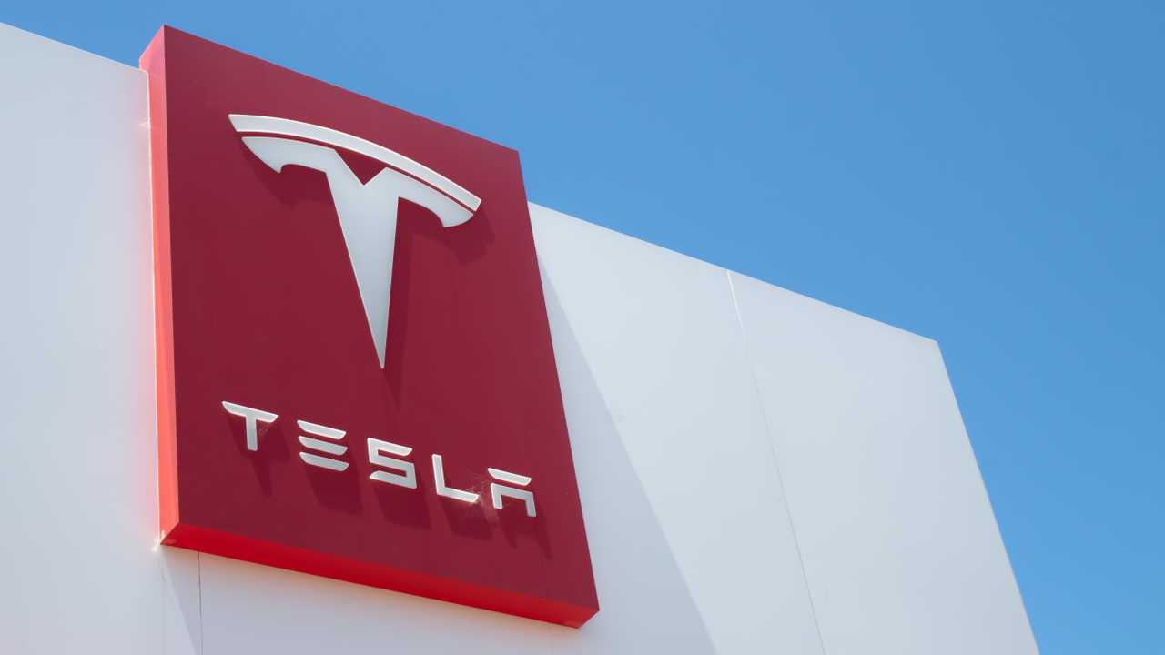 Tesla, Anma Günü haftasında Model Y ve Cybertruck üretimini durduruyor