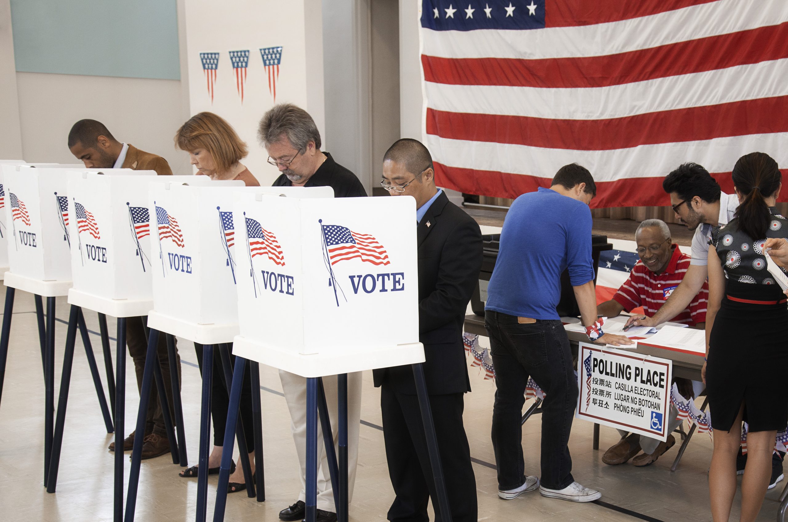 Michigan’daki ön seçimlerde Biden ve Trump rahat kazanırken önemli sayıda Demokrat “kararsız” oy kullandı