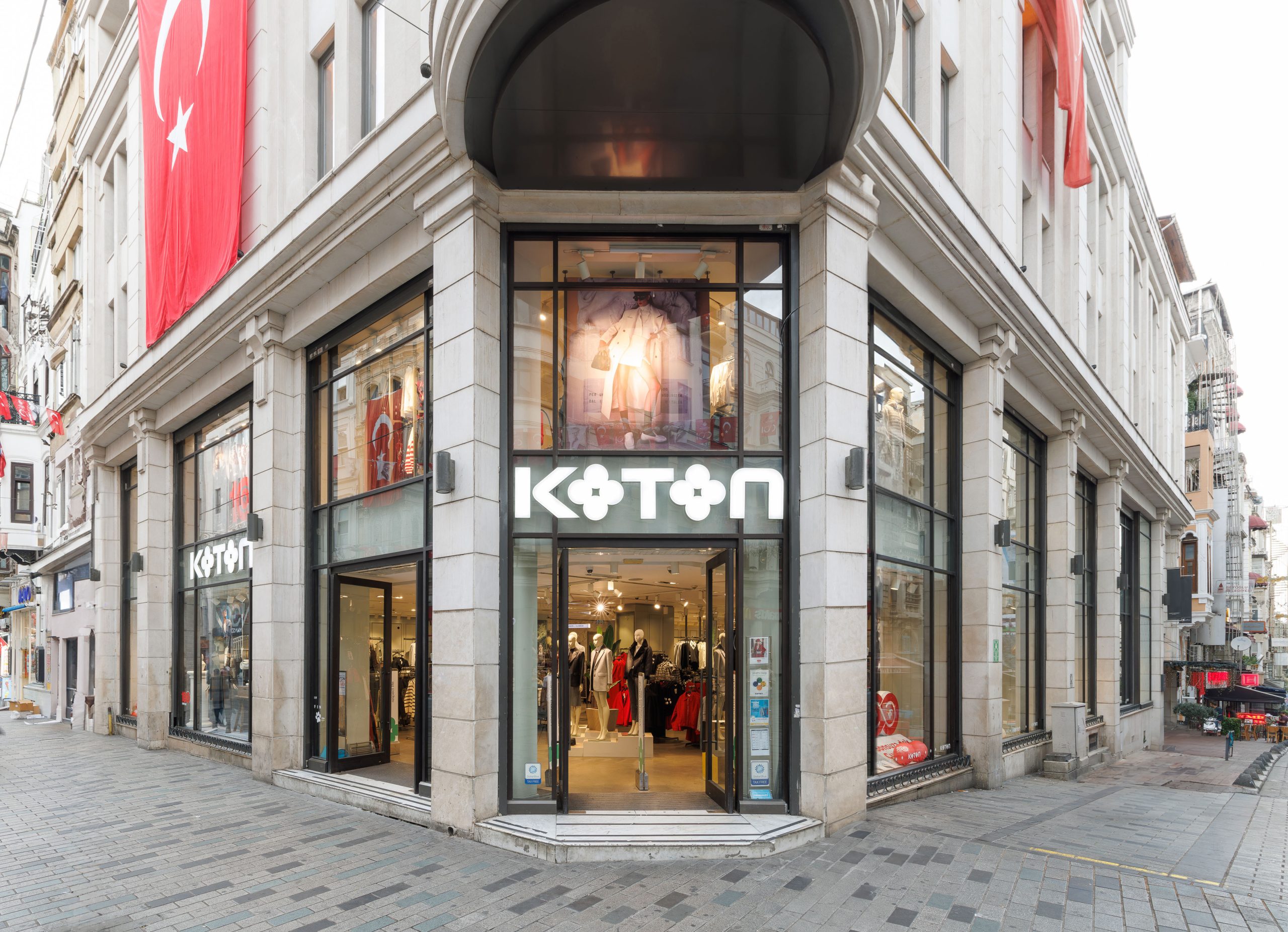 Türkiye’nin en büyük moda markalarından Koton, halka arz oluyor