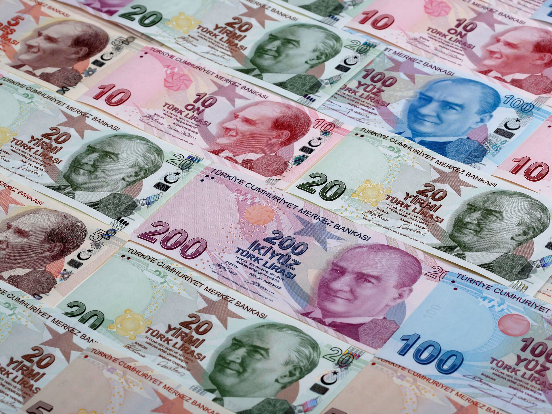 KKM ve katılma hesaplarında gerileme sürüyor
