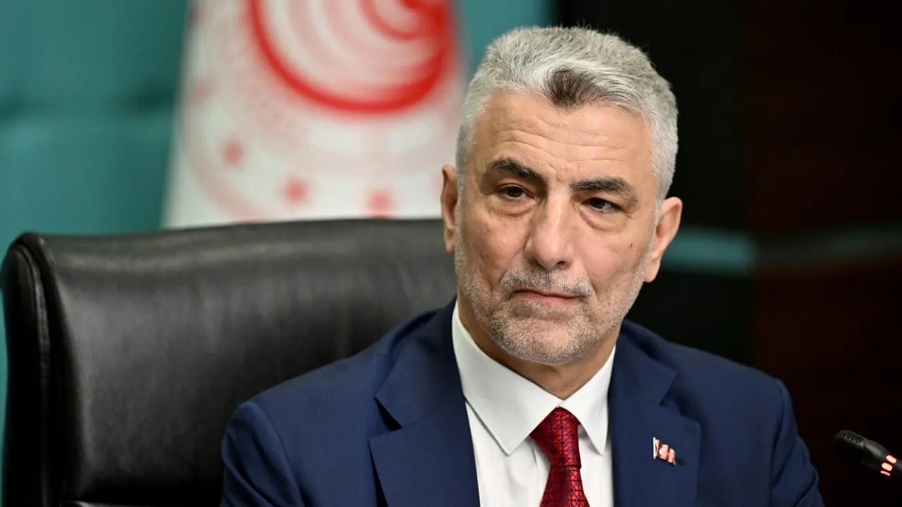 Ticaret Bakanı Bolat, mart ayına ilişkin tüketici güven endeksi verilerini değerlendirdi