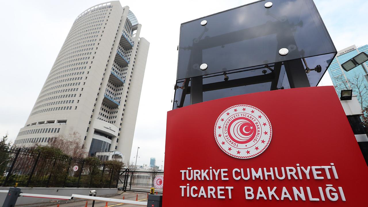 Fahiş fiyat denetimleri kapsamında 327,4 milyon TL idari para cezası uyguladı