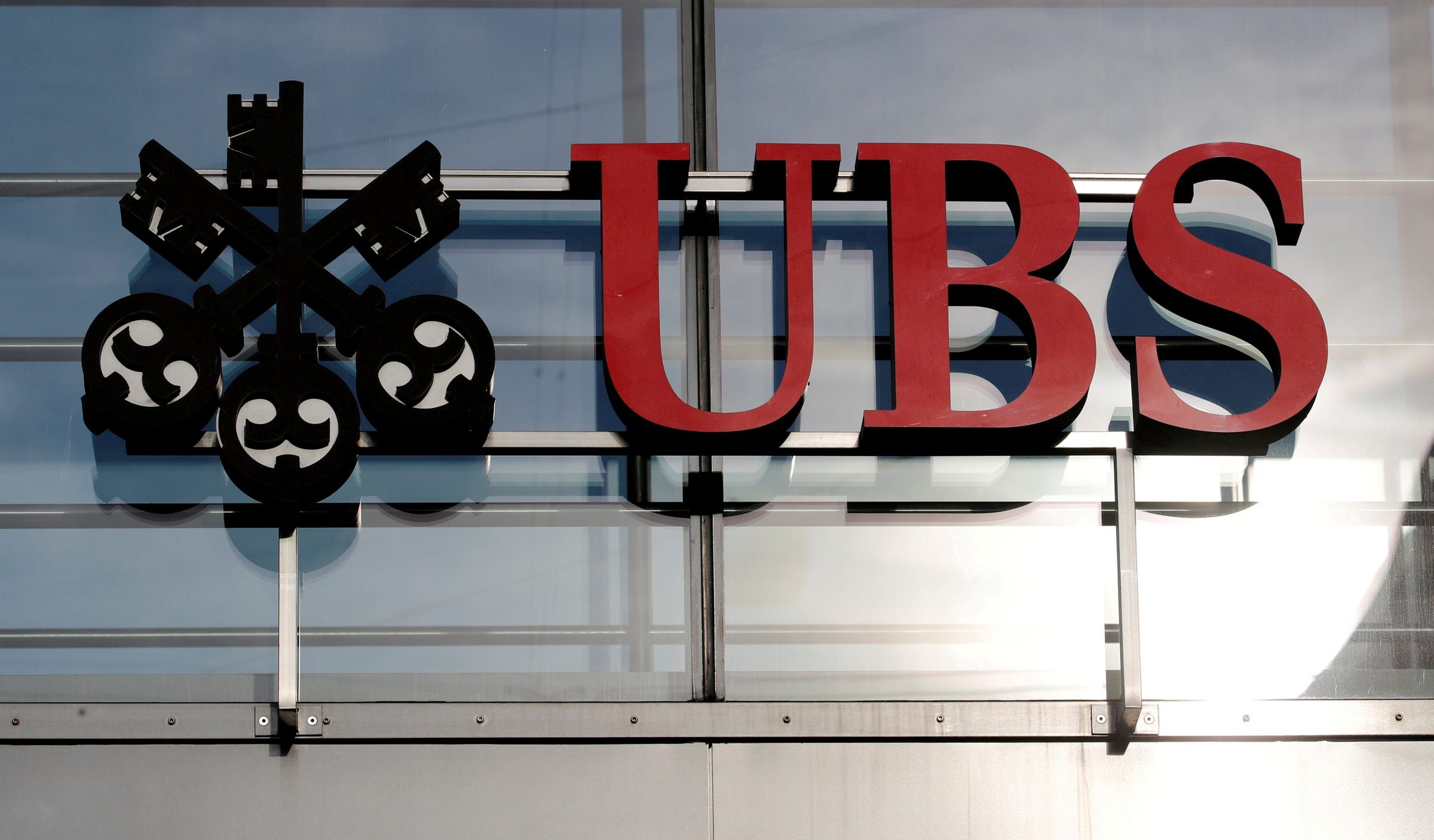 UBS'den yapay zekâ için 14 hisse seçimi: Amazon ve Palantir listede