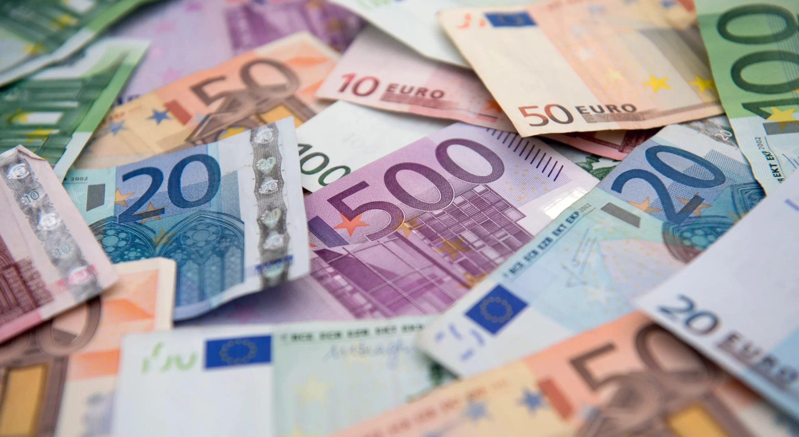 AB ağustosta 1,7 milyar euro dış ticaret açığı verdi