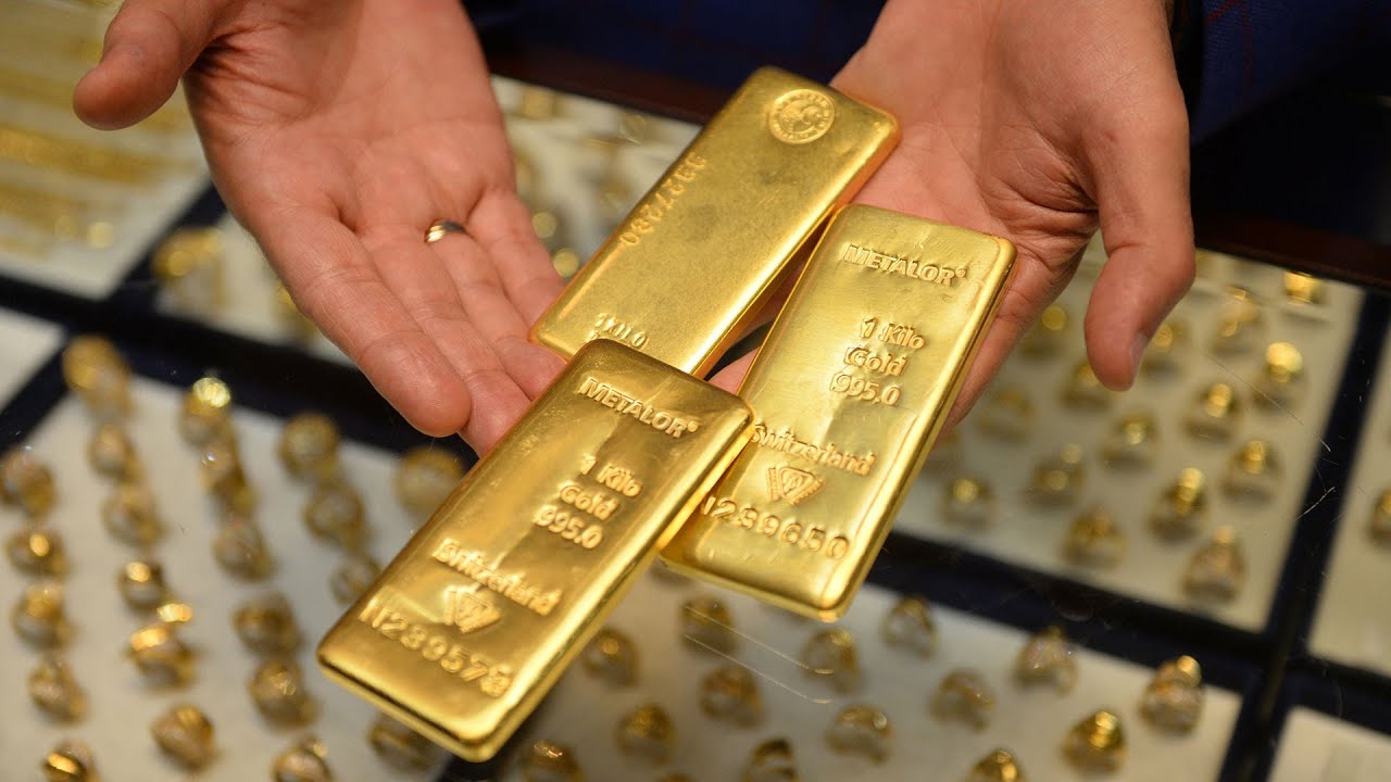 ABD dolarının güçlenmesi altın fiyatını aşağı çekti