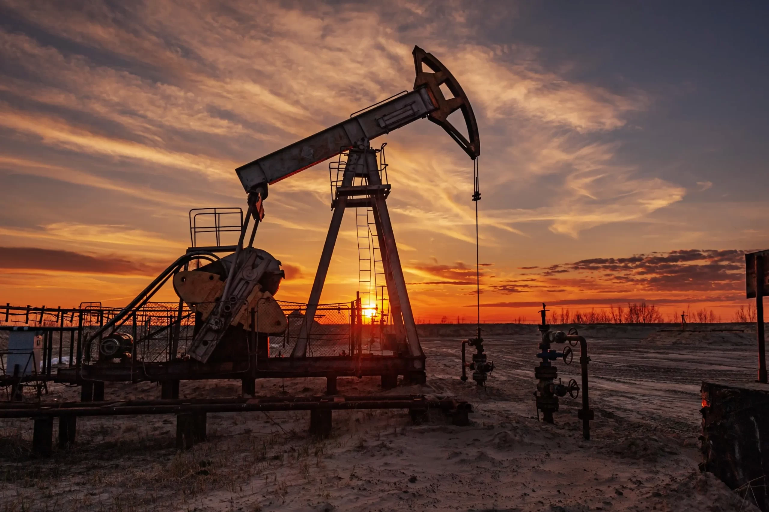 API petrol stokları beklentilerin aksine arttı
