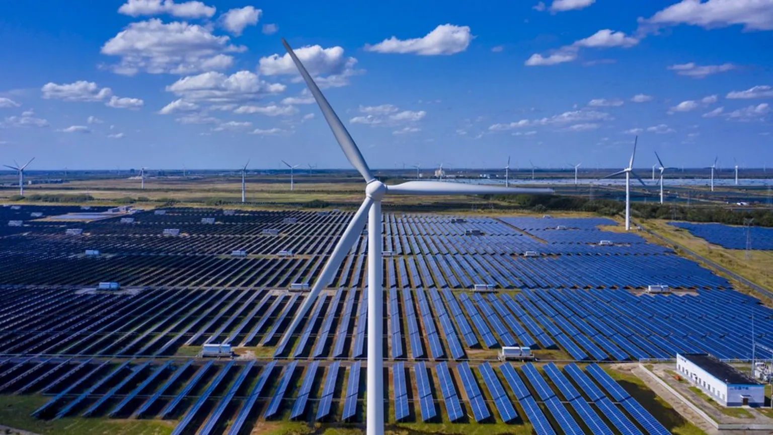 Türkiye, 2028'de elektrik üretiminde yerli kaynakların payını yüzde 63'e çıkarmayı hedefliyor