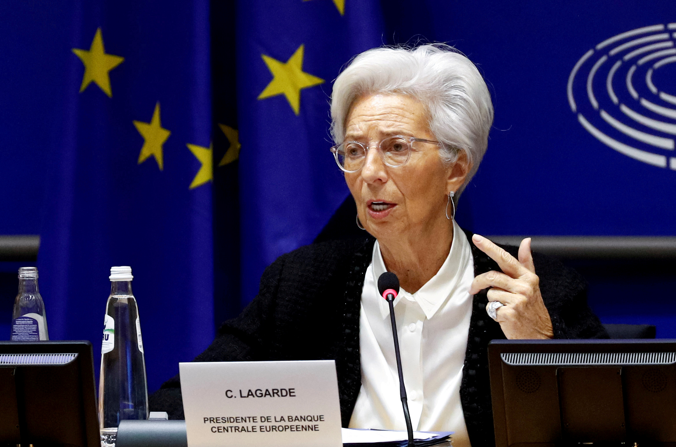 ECB/Lagarde: Trump'ın tarifeleri, Avrupa'nın geleceğini kontrol altına alması gerektiğini gösteriyor