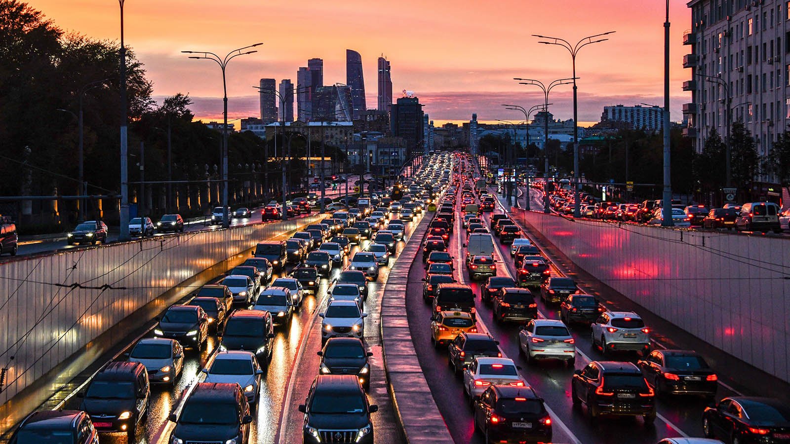 Trafiğe kasımda 188 bin 966 taşıtın kaydı yapıldı
