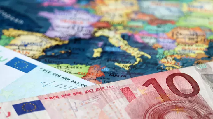 Euro Bölgesi'nde enflasyon tırmanıyor