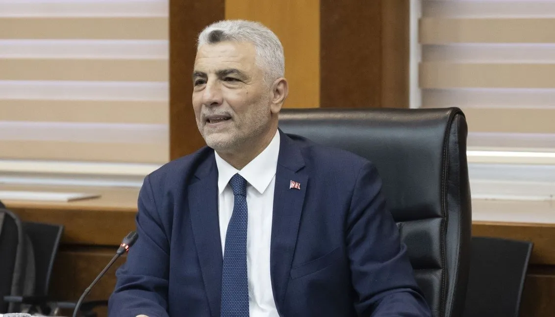 Bakan Bolat: Türkiye, aylık mal ihracatında son 12 ayın 7'sinde Cumhuriyet tarihinin rekorunu kırmıştır