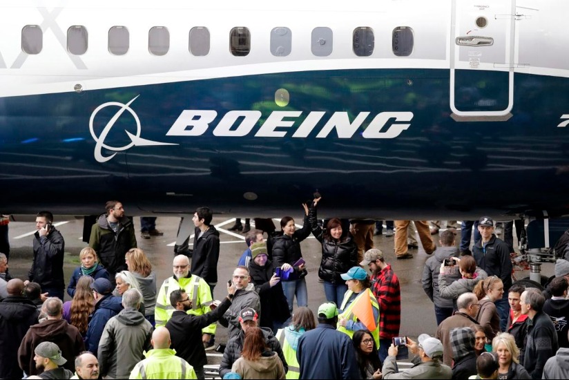 Boeing, haziran ayında 64 uçak teslim etti