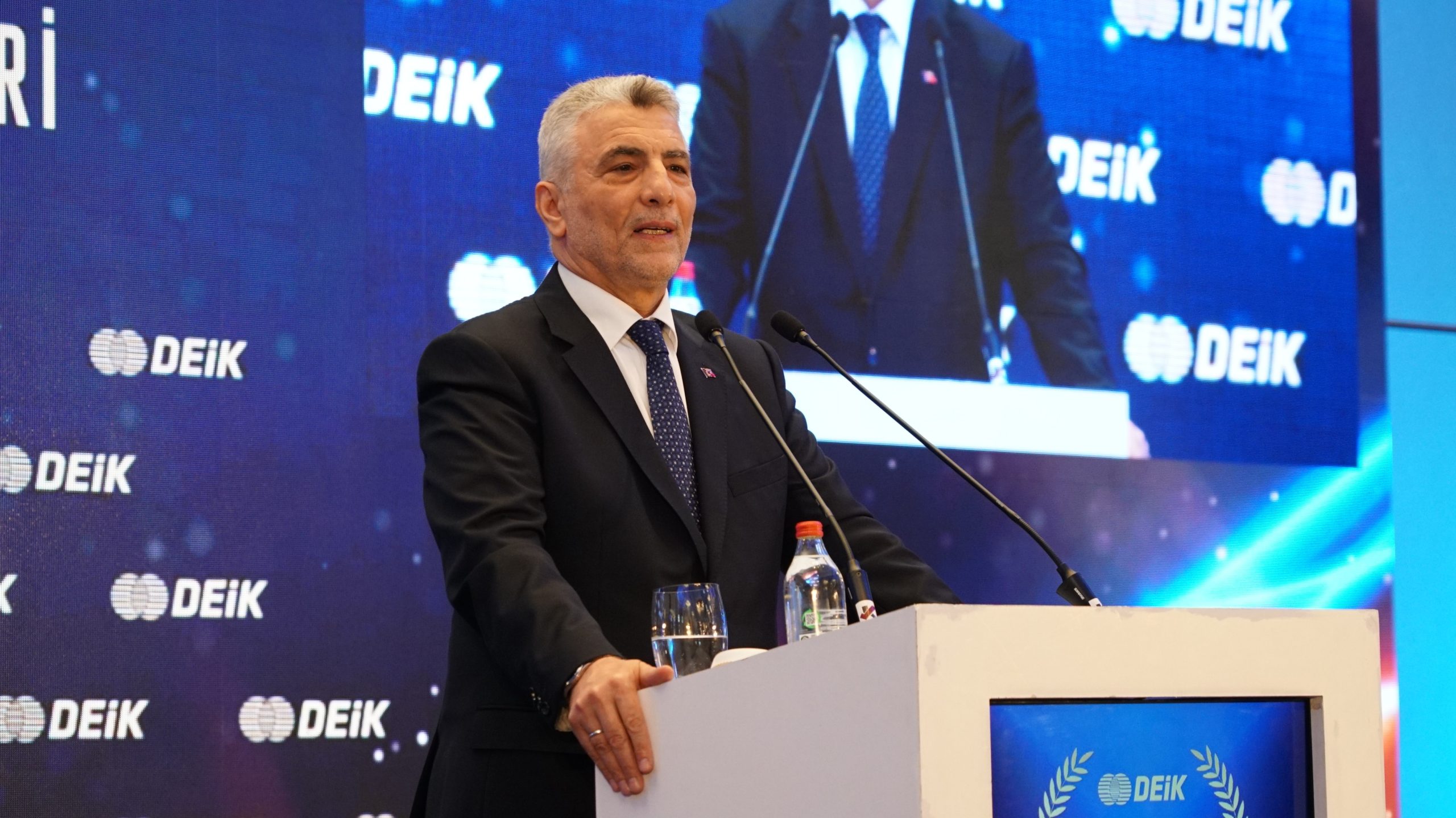 Bakan Bolat'tan enflasyon tahmini! "Enflasyon bir, iki ay içerisinde 30'lu rakamlara inecek"
