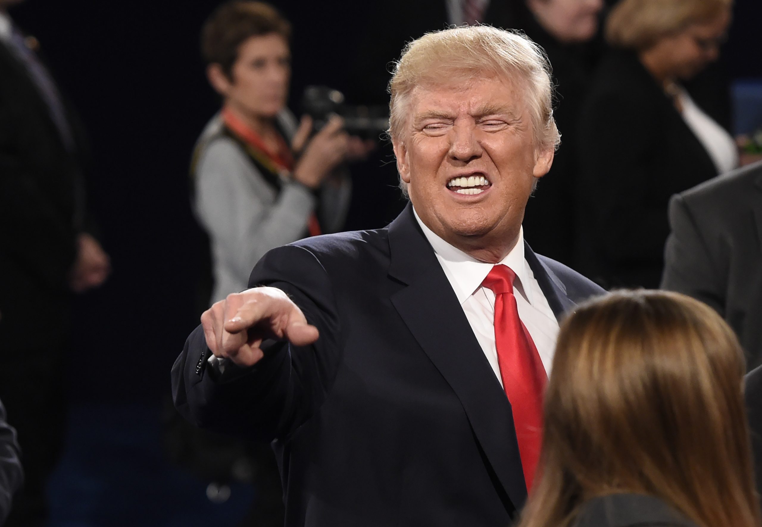 Trump’tan Kolombiya’ya şok yaptırım kararı! Gümrük vergisi ve vize iptalleri başlıyor