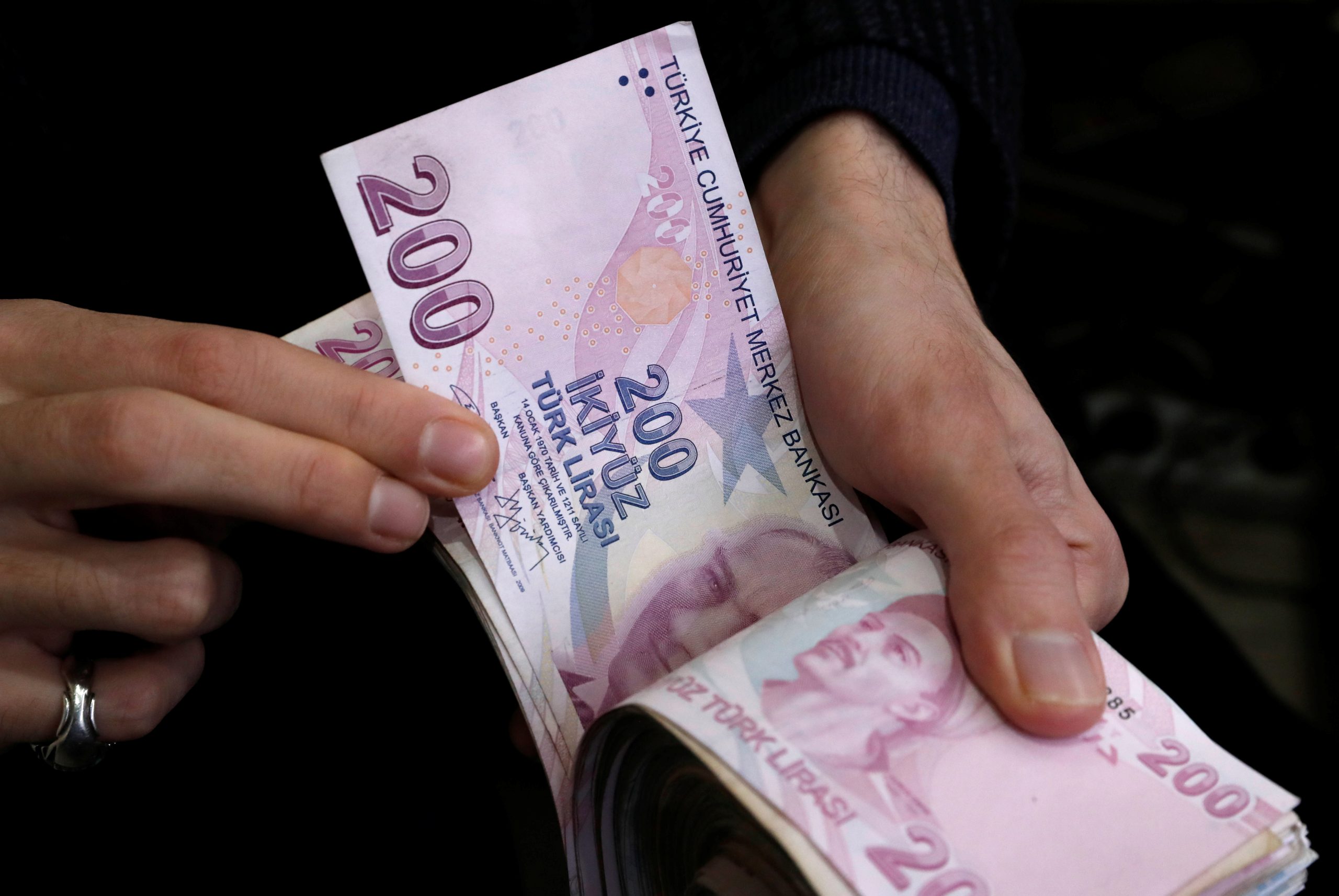 600 bin kamu işçisi için zam pazarlığı başlıyor: Gözler masada!