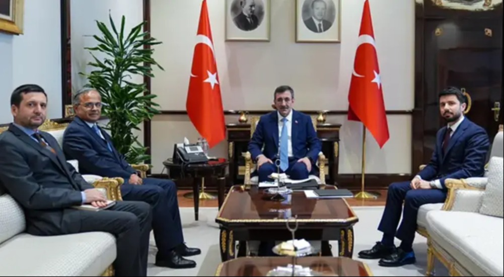 Cevdet Yılmaz, EİT Genel Sekreteri ile görüştü